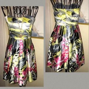 SPEECHLESS FLORAL STRAPLESS,SATIN DRESS~SIZE 7